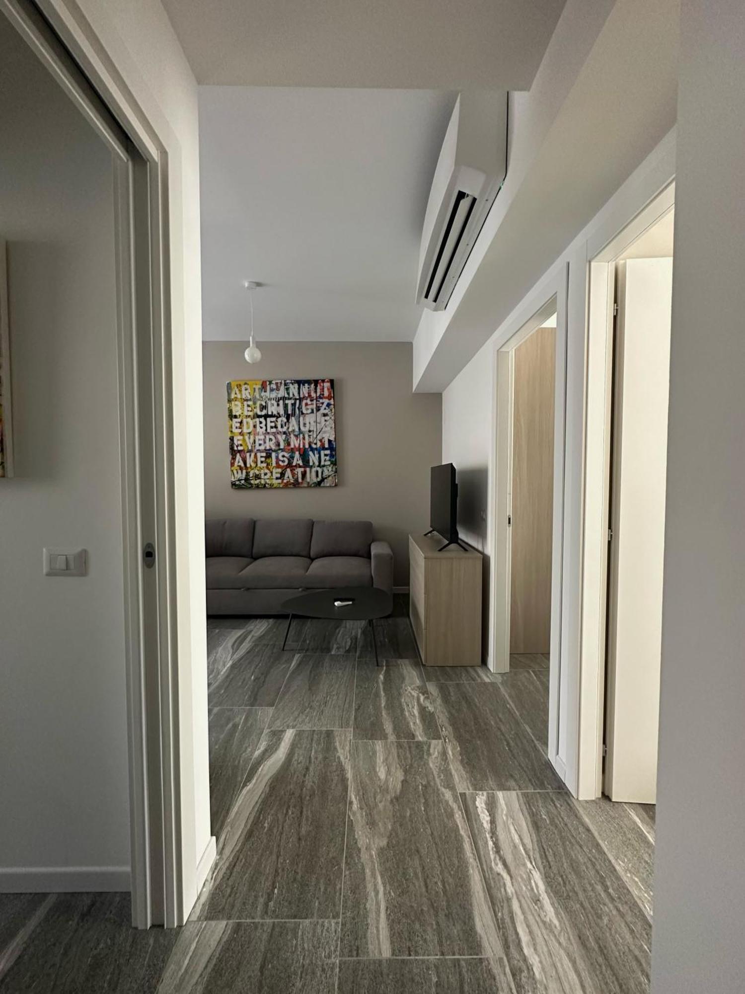Essential Apartment Sesto San Giovanni Exterior photo