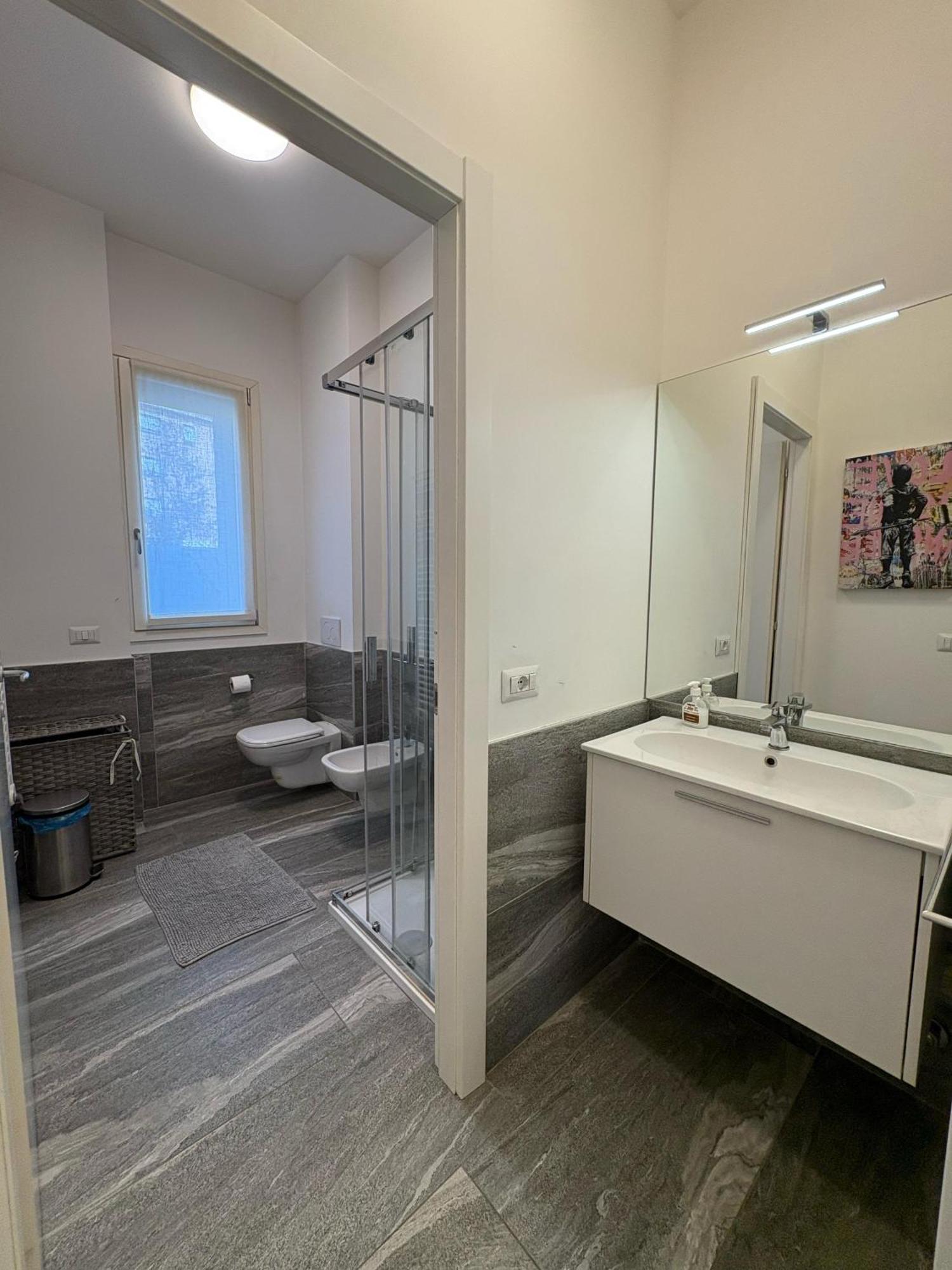 Essential Apartment Sesto San Giovanni Exterior photo