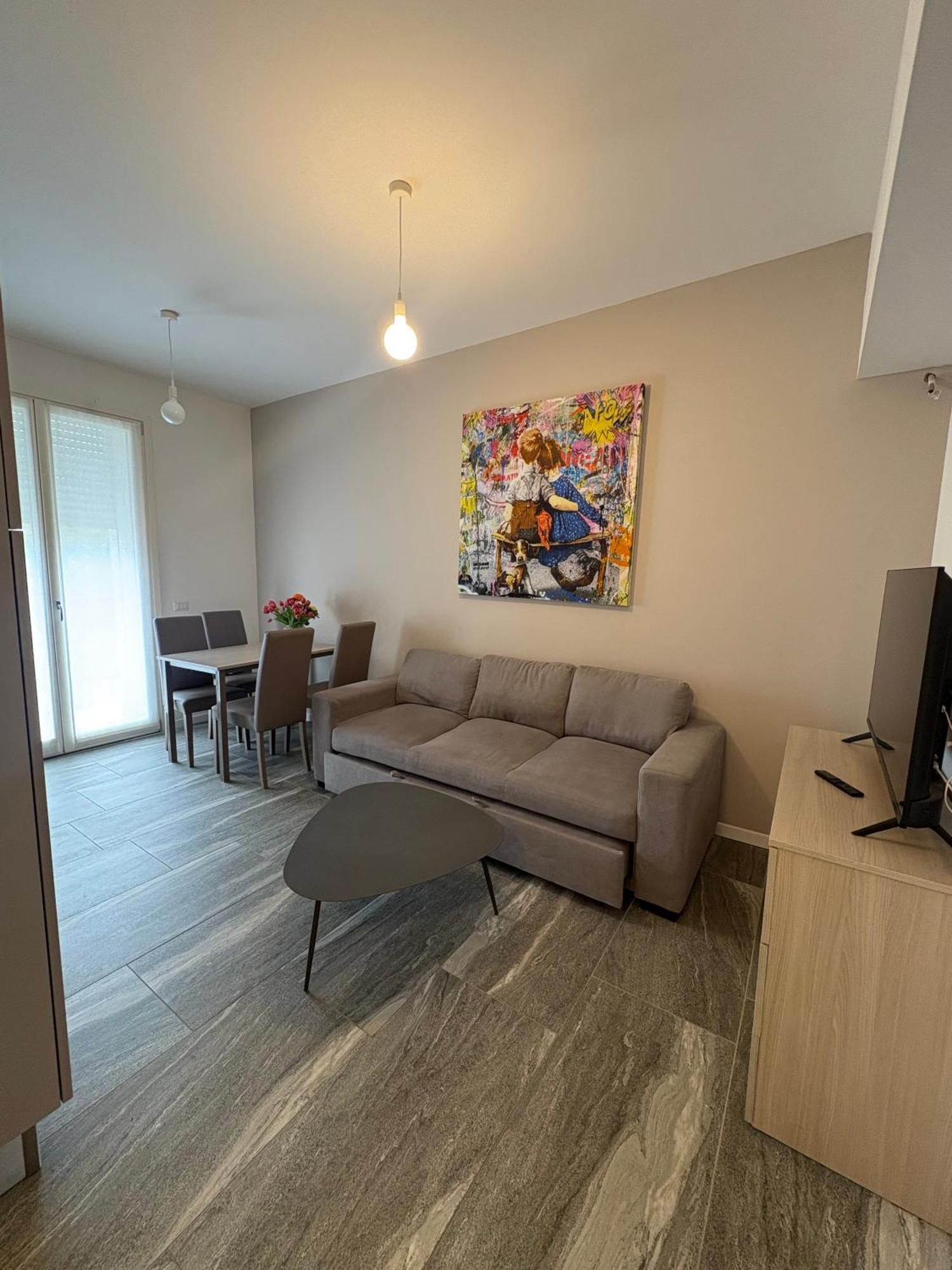 Essential Apartment Sesto San Giovanni Exterior photo
