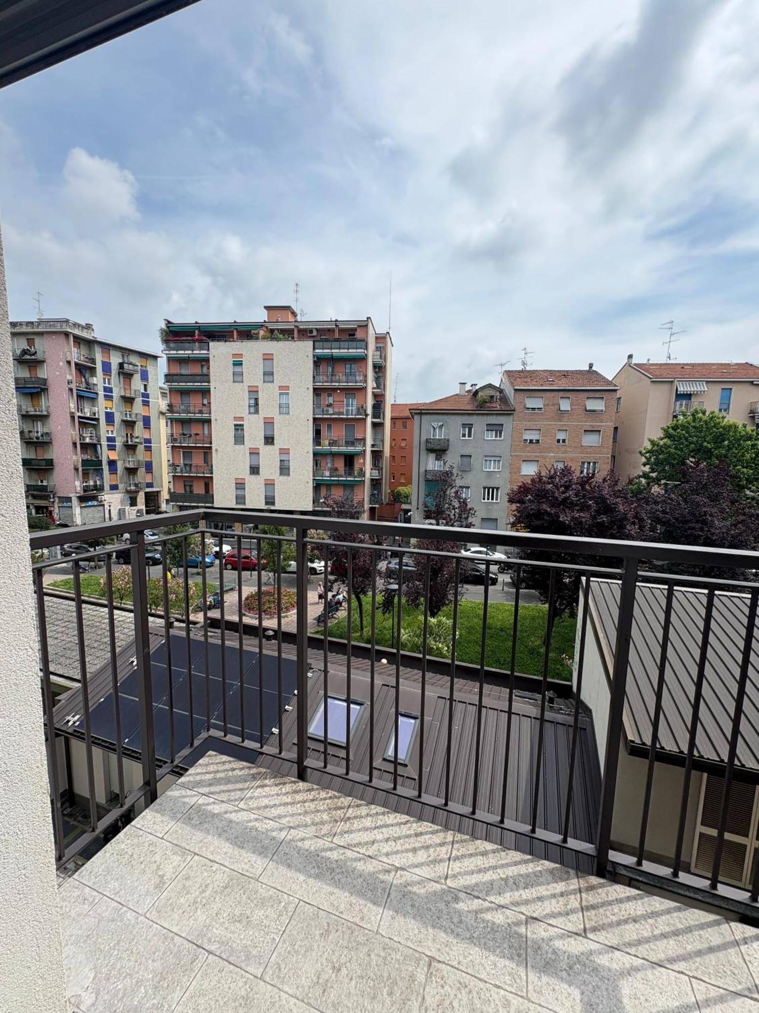 Essential Apartment Sesto San Giovanni Exterior photo